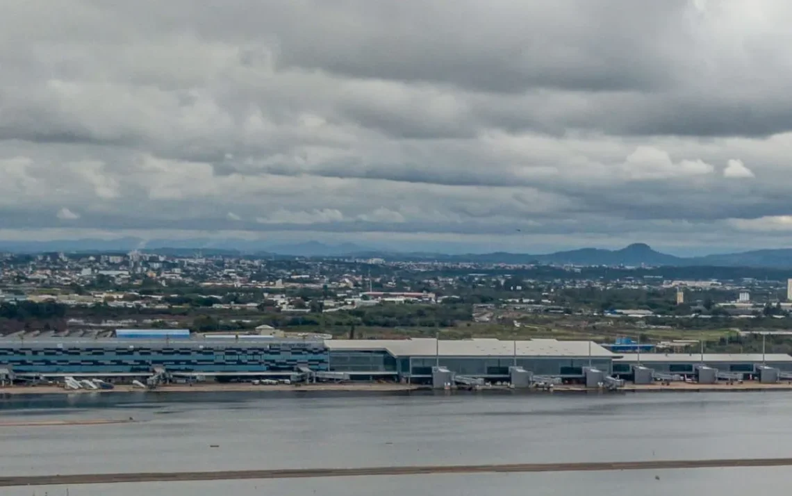 terminal, aerêo, terminal de voos, terminal de aviões;