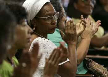 entidades, campanha, negros, nos parlamentos;