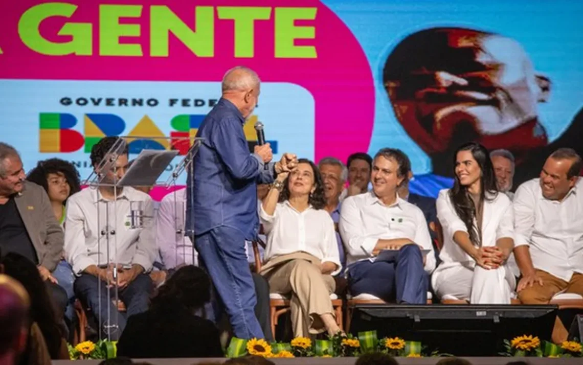 programa de assistência médica, programa governamental de saúde, programa de saúde;