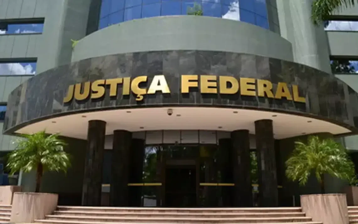 casos, feitos judiciais, reclamações;