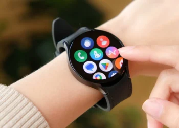 smartwatch, relógio inteligente;