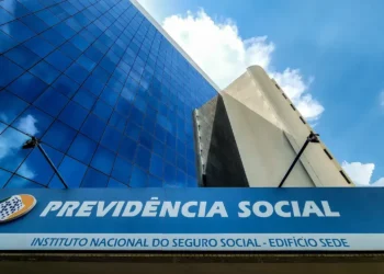 negociações, conciliações, acordos;