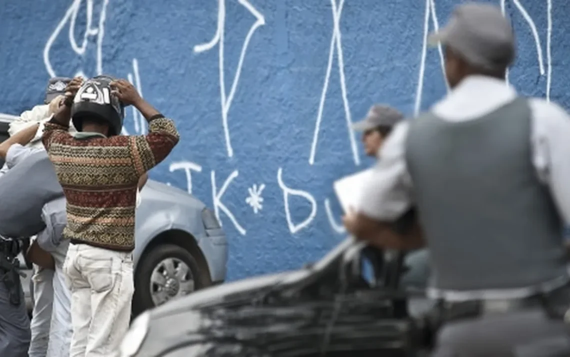 ações policiais, operações policiais, procedimentos policiais;