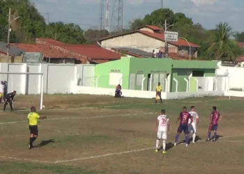 penalidade, cobrança, lance;