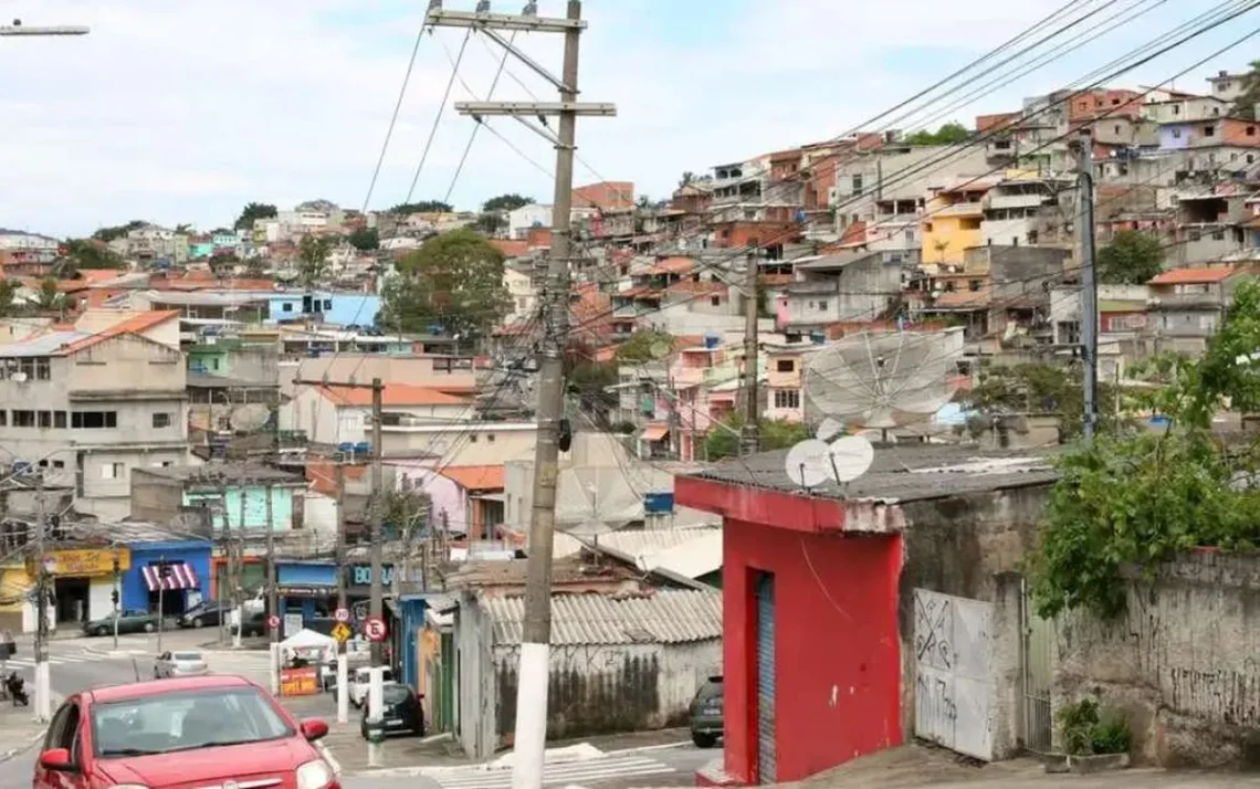 quebrada, favela, periferias;