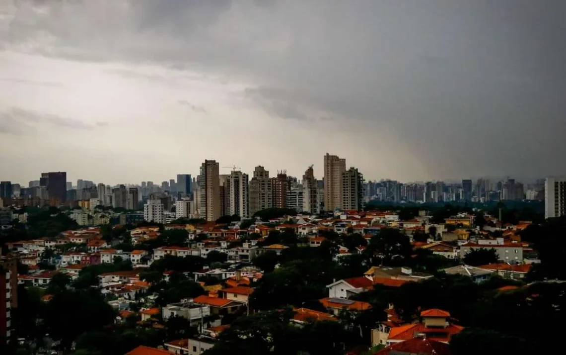 São Paulo, capital, paulista;