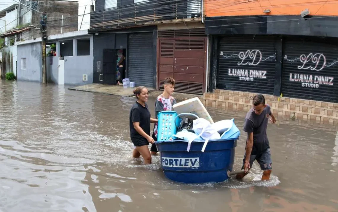 fortes chuvas, temporal, alagamentos;