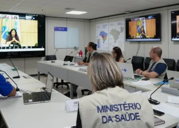 Reunião semanal do COE Dengue fortalece a parceria entre a pasta e as entidades para alinhar estratégias de enfrentamento a doenças como dengue, Zika e chikungunya - Todos os direitos: @ Ministério da Saúde