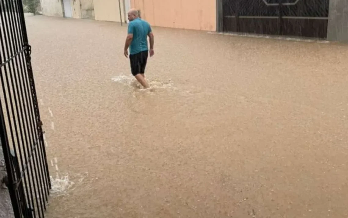 chuvas fortes, temporais fortes, alagamentos