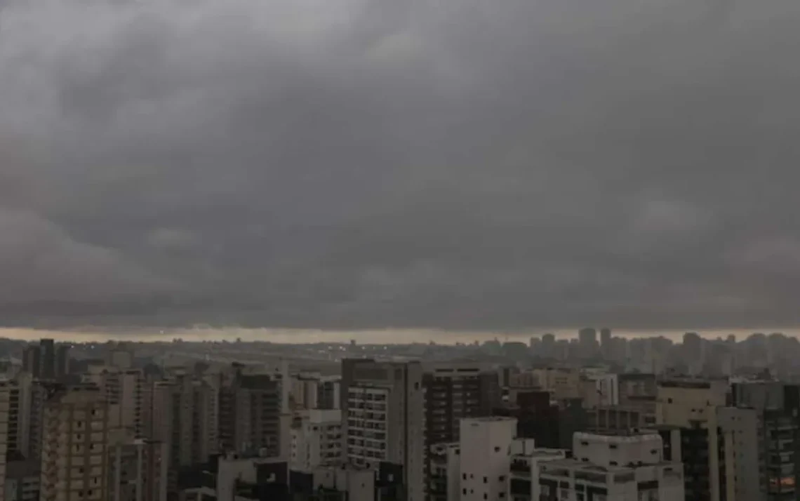 tempestade, chuva;